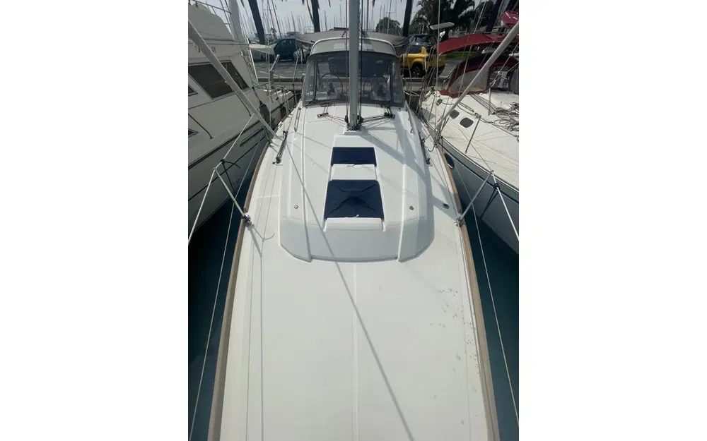 slider 8 Beneteau Oceanis 35.1