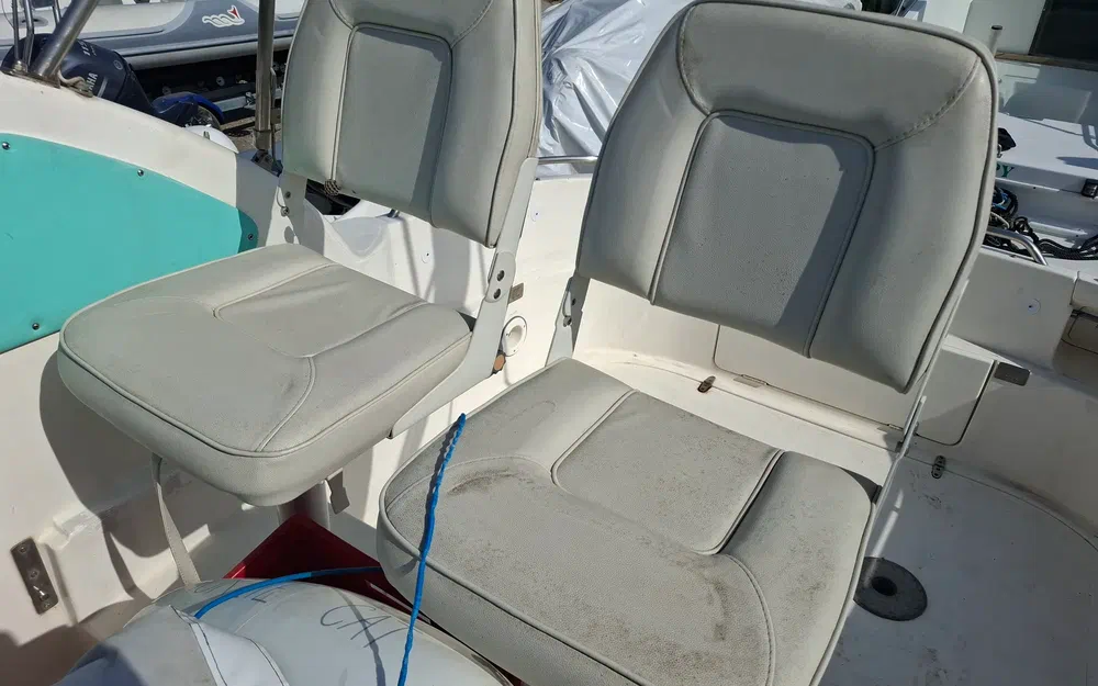 slider 27 Sealine 230 Senator