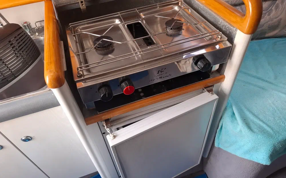 slider 39 Sealine 230 Senator
