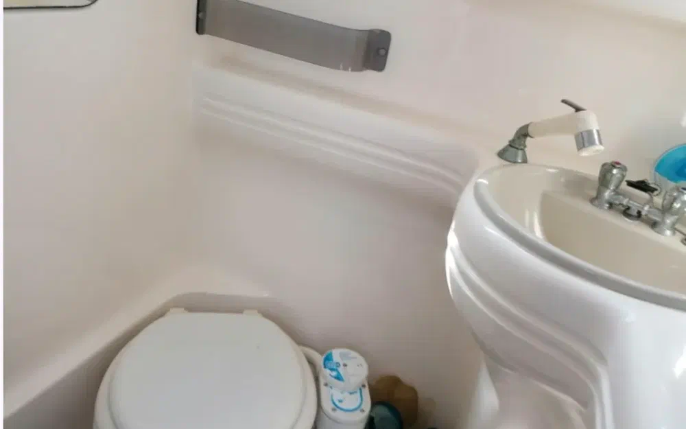 slider 4 Sealine 230 Senator