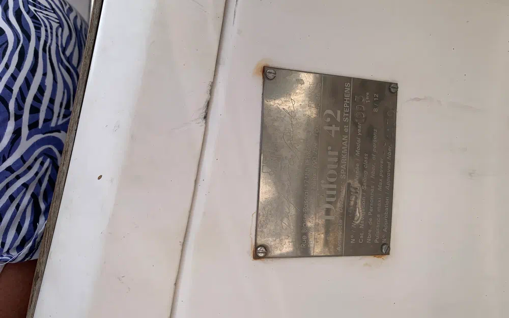 slider 50 Dufour 42 Prestige