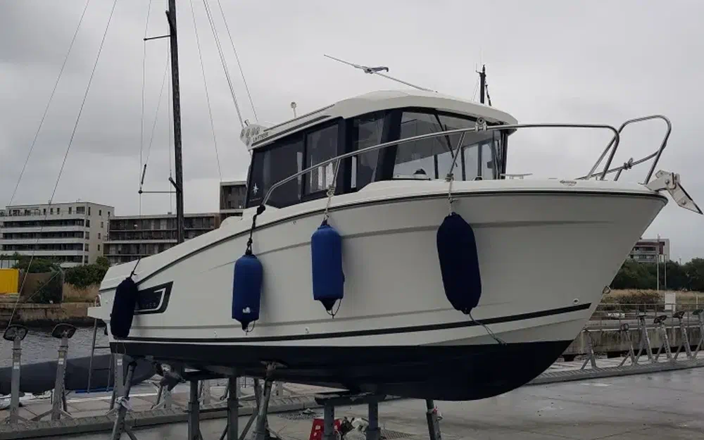 slider 0 Jeanneau MERRY FISHER 695 MARLIN