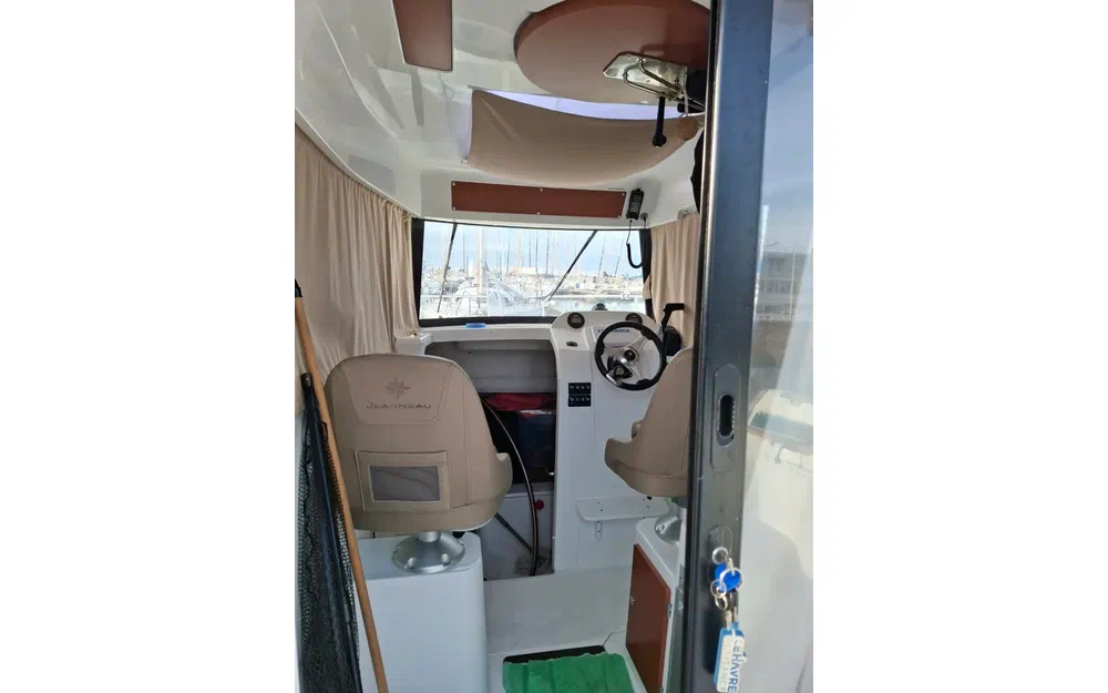 slider 7 Jeanneau MERRY FISHER 695 MARLIN