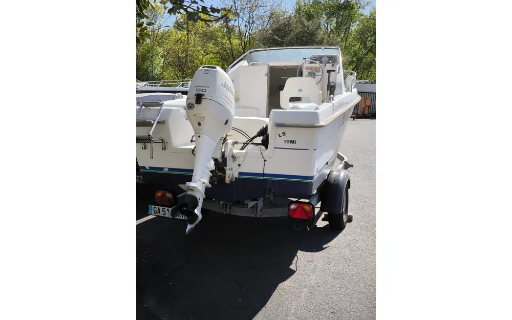 slider 2 B2 Marine Cap Ferret 500