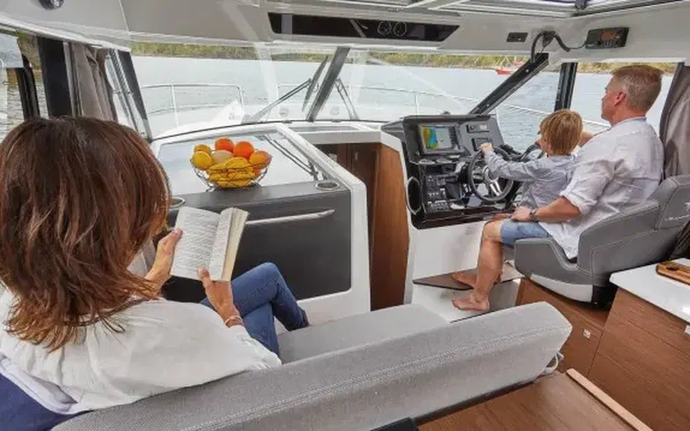 slider 7 Jeanneau Merry Fisher 1095