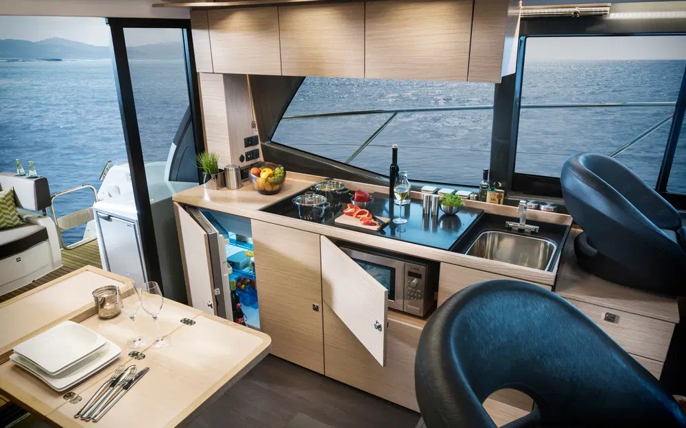 slider 9 Bavaria R40 Fly