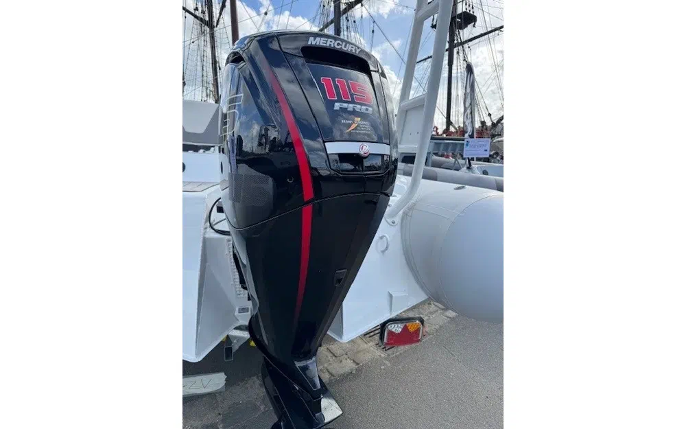 slider 2 Gala Boats V580 Deluxe