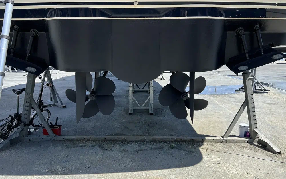 slider 27 Princess 57 Fly