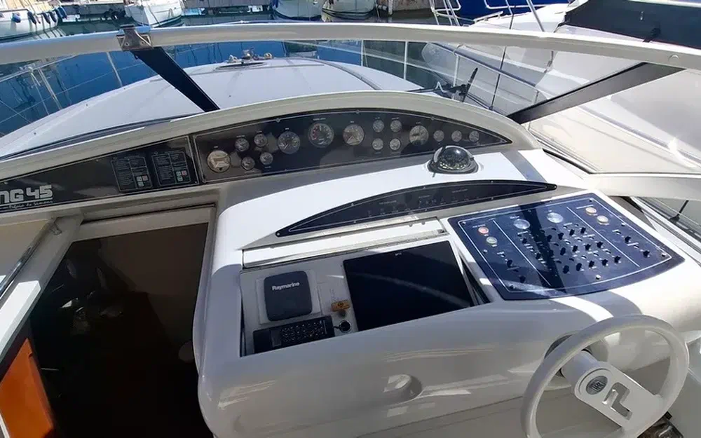 slider 27 Pershing 45