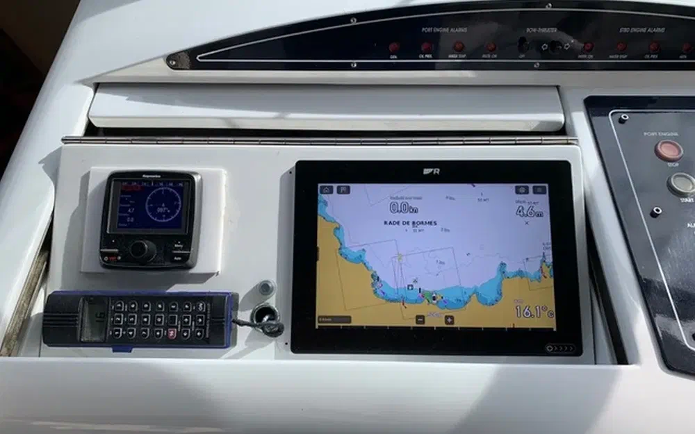 slider 46 Pershing 45