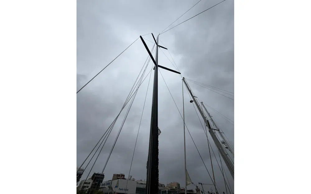 slider 10 Sly Yachts 47 AVIS