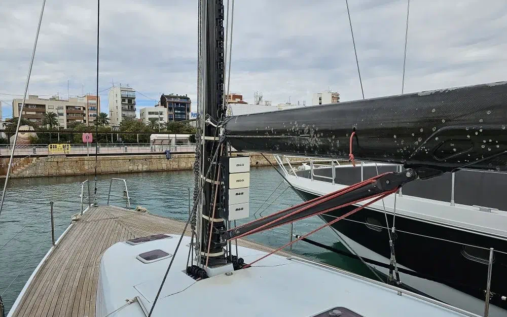 slider 18 Sly Yachts 47 AVIS