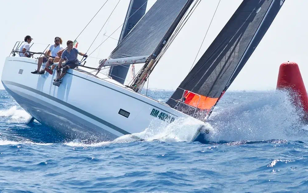 slider 3 Sly Yachts 47 AVIS