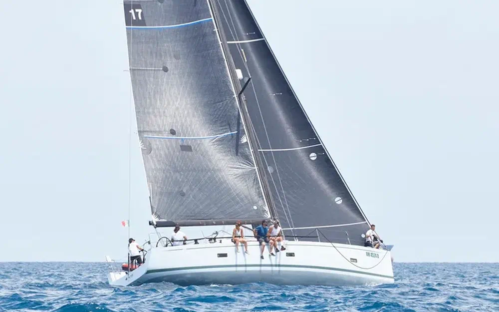 slider 6 Sly Yachts 47 AVIS