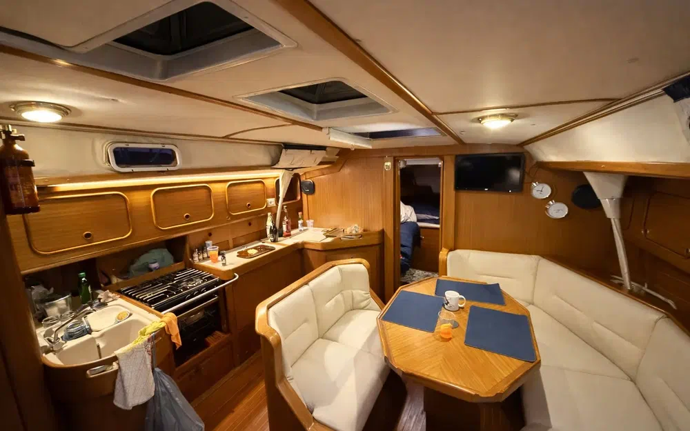 slider 2 Bavaria 390 Caribic