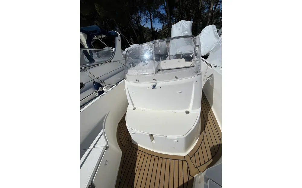 slider 7 Jeanneau Cap Camarat 635