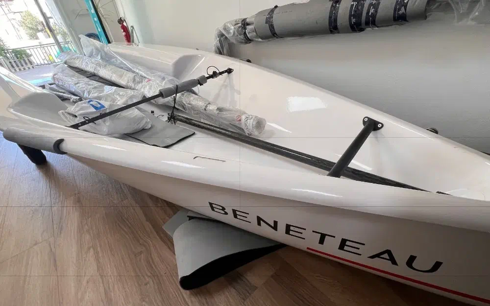 slider 1 Beneteau First 14 SE