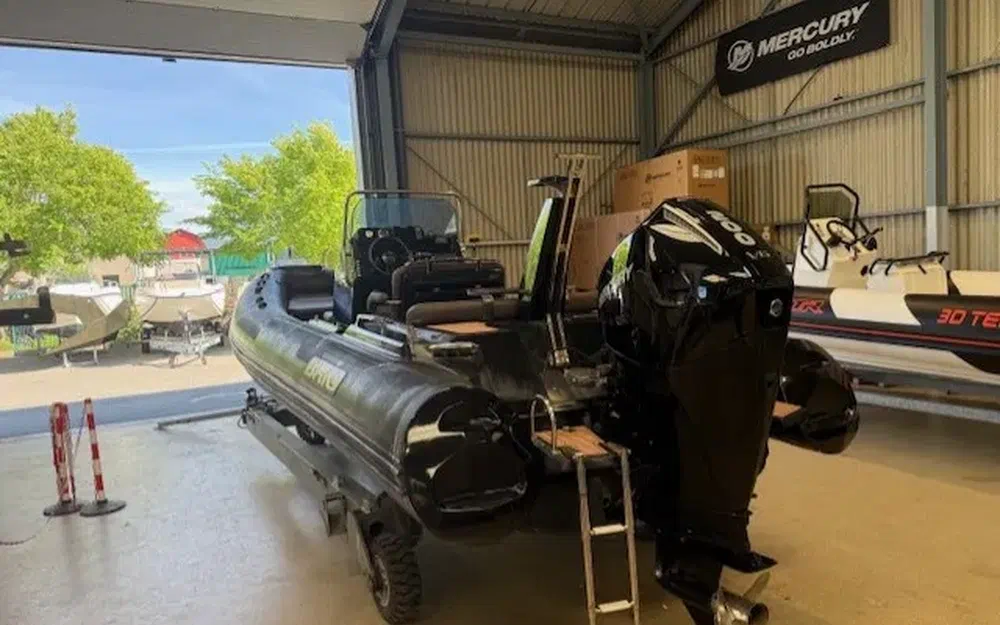 slider 8 Brig Eagle 6.7