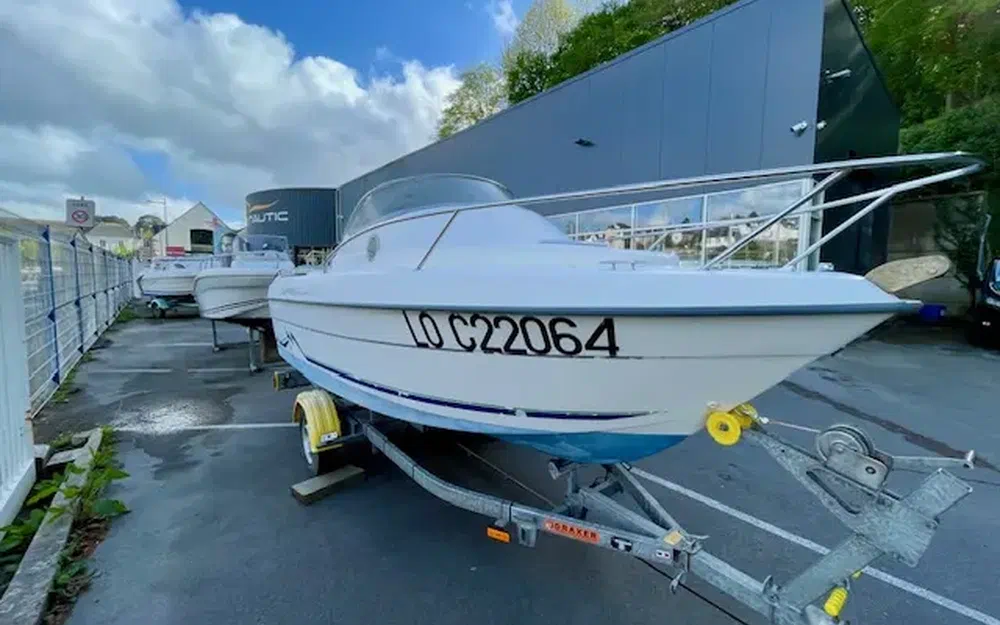 slider 2 B2 Marine Cap Ferret 502 Cabin Cruiser Swing