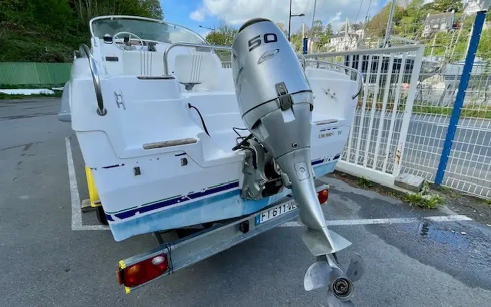 slider 4 B2 Marine Cap Ferret 502 Cabin Cruiser Swing