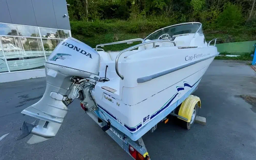 slider 6 B2 Marine Cap Ferret 502 Cabin Cruiser Swing