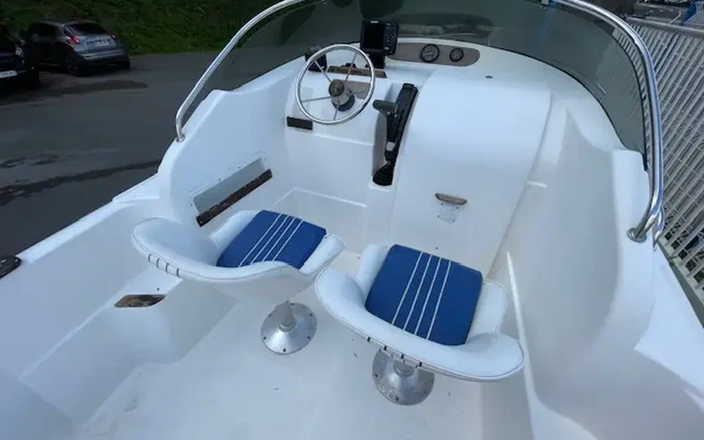 slider 8 B2 Marine Cap Ferret 502 Cabin Cruiser Swing