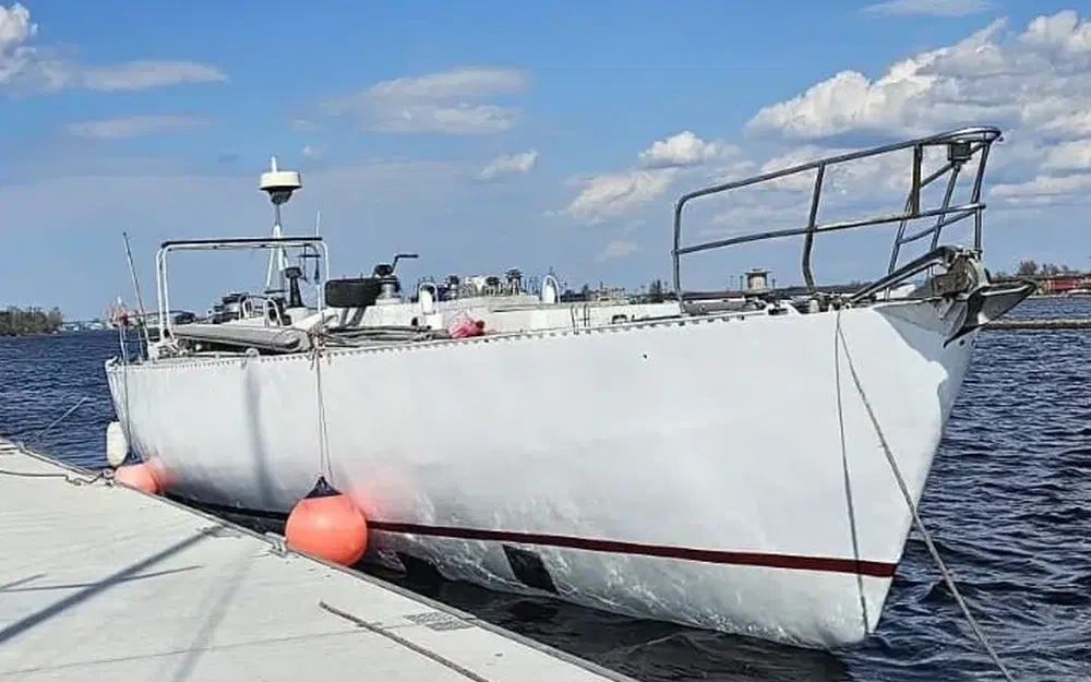 slider 22 Chantier Bazan Espagne BAZAN 57 LICOR 43