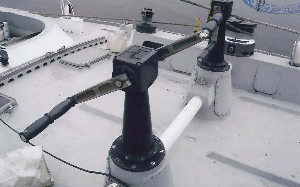 slider 26 Chantier Bazan Espagne BAZAN 57 LICOR 43