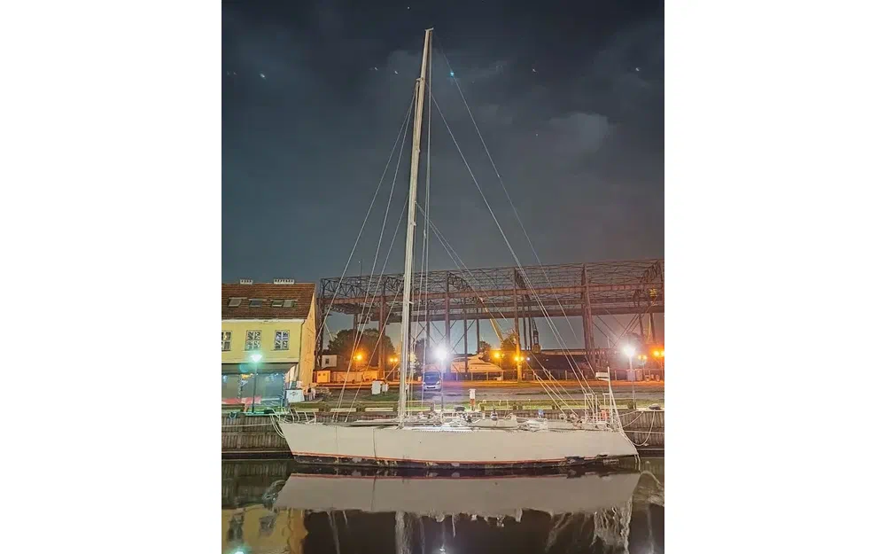 slider 2 Chantier Bazan Espagne BAZAN 57 LICOR 43