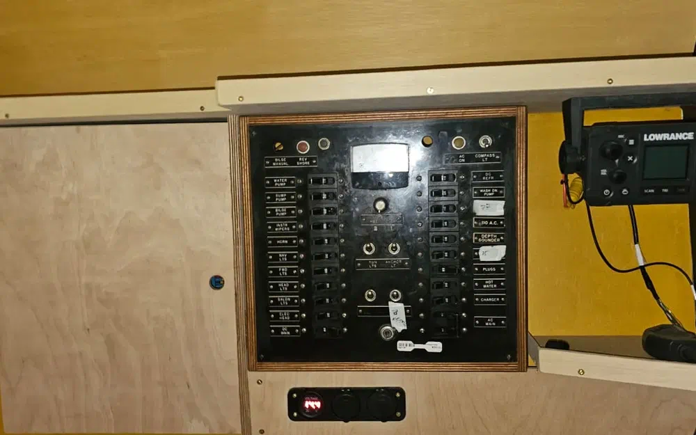 slider 62 Chantier Bazan Espagne BAZAN 57 LICOR 43