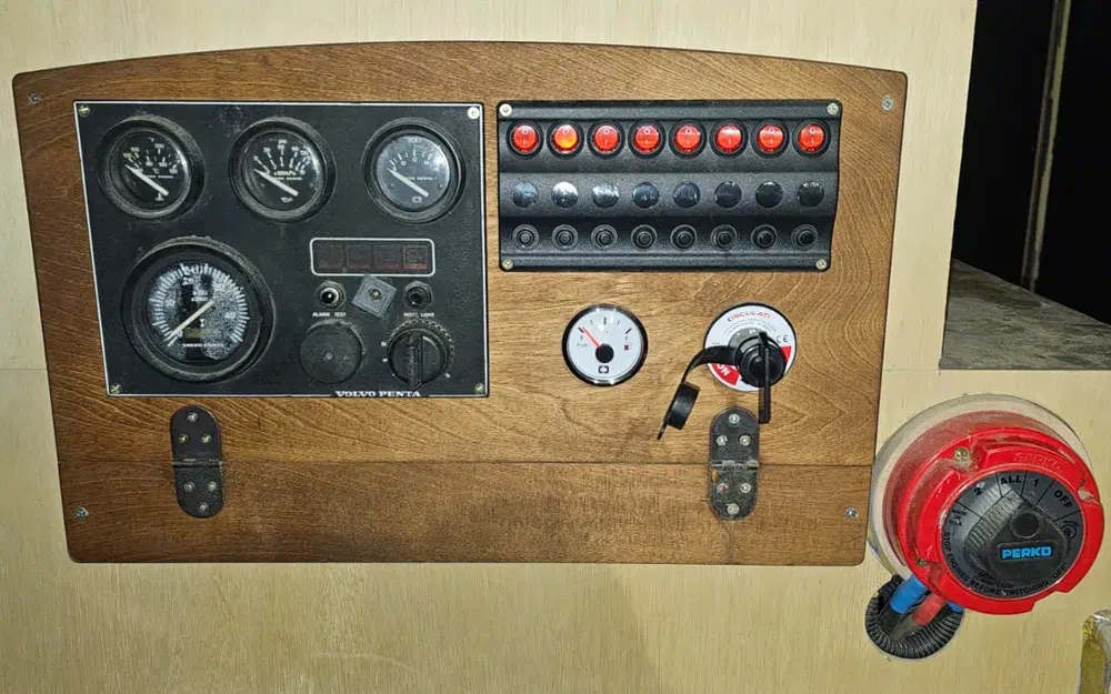 slider 63 Chantier Bazan Espagne BAZAN 57 LICOR 43