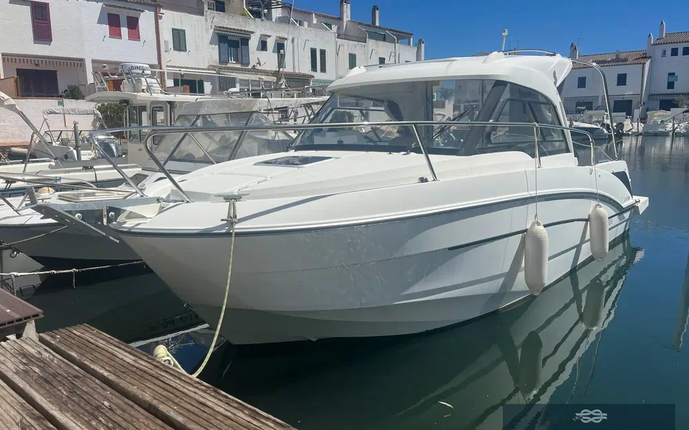 slider 10 Beneteau Antares 7 OB