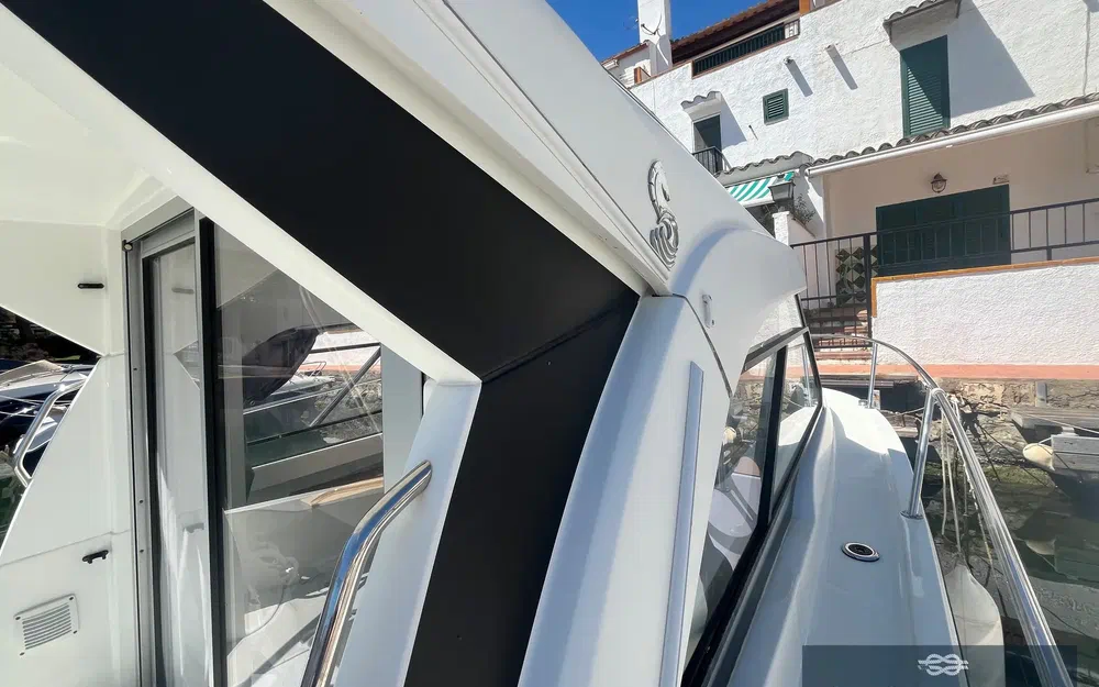 slider 15 Beneteau Antares 7 OB