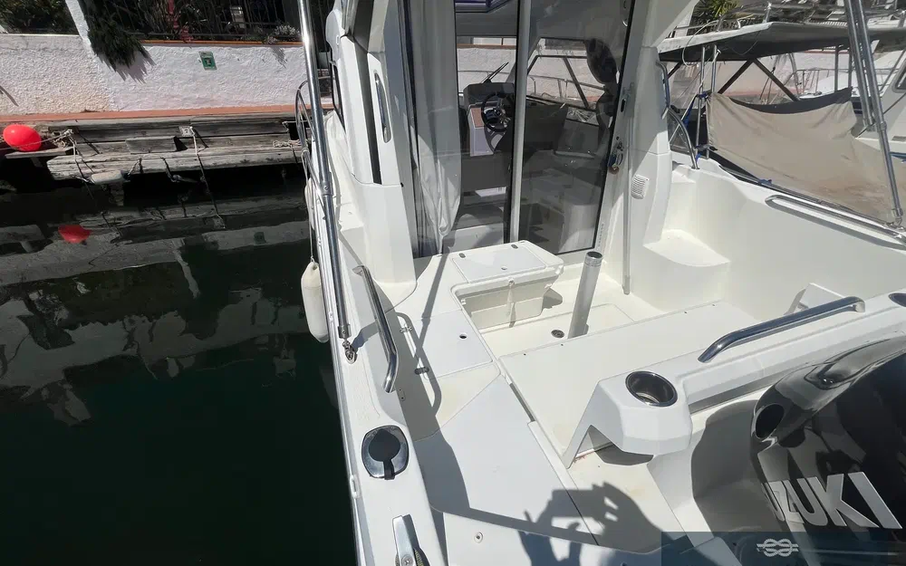 slider 7 Beneteau Antares 7 OB