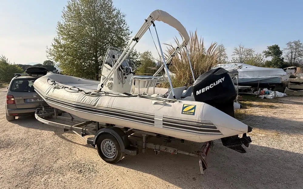 slider 14 Zodiac Pro Open 550