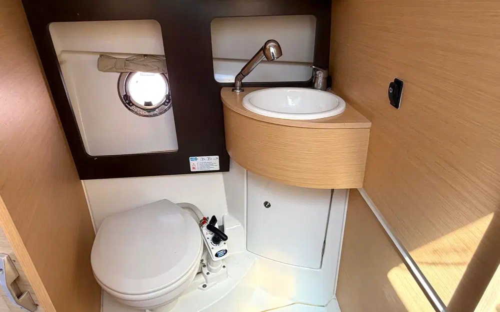 slider 8 Beneteau Flyer 850 Sun Deck