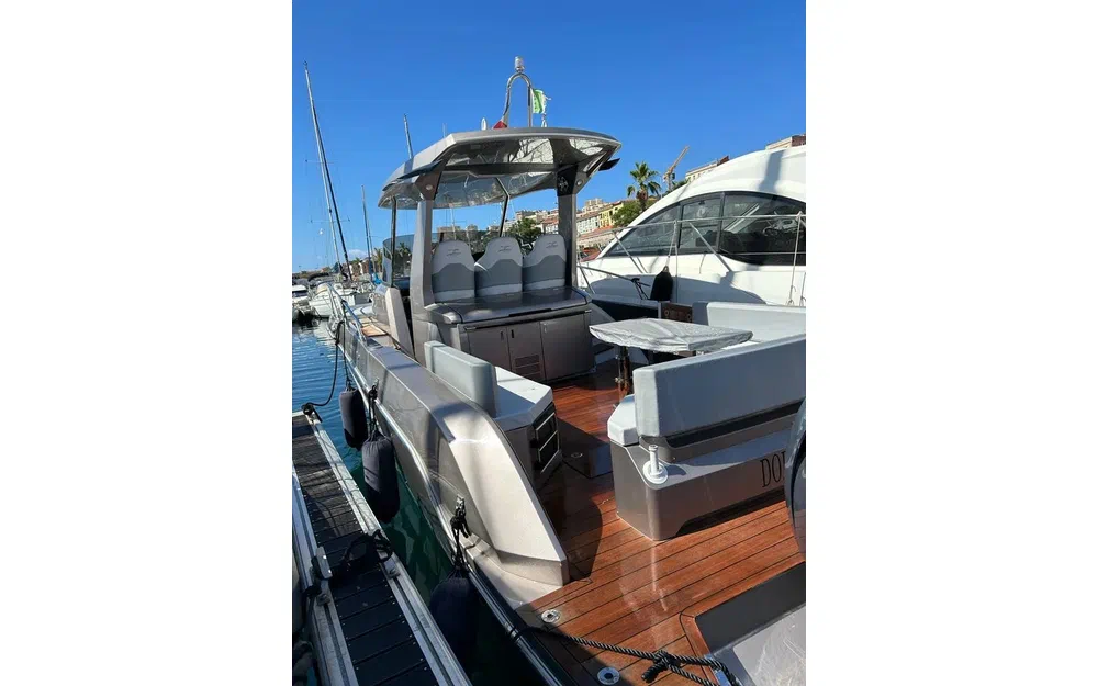 slider 10 Sessa Marine Key Largo 40