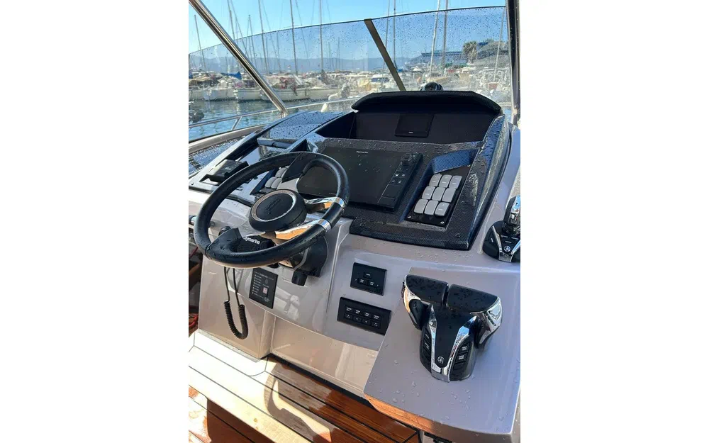 slider 11 Sessa Marine Key Largo 40