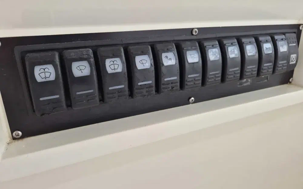 slider 32 Princess Riviera 46