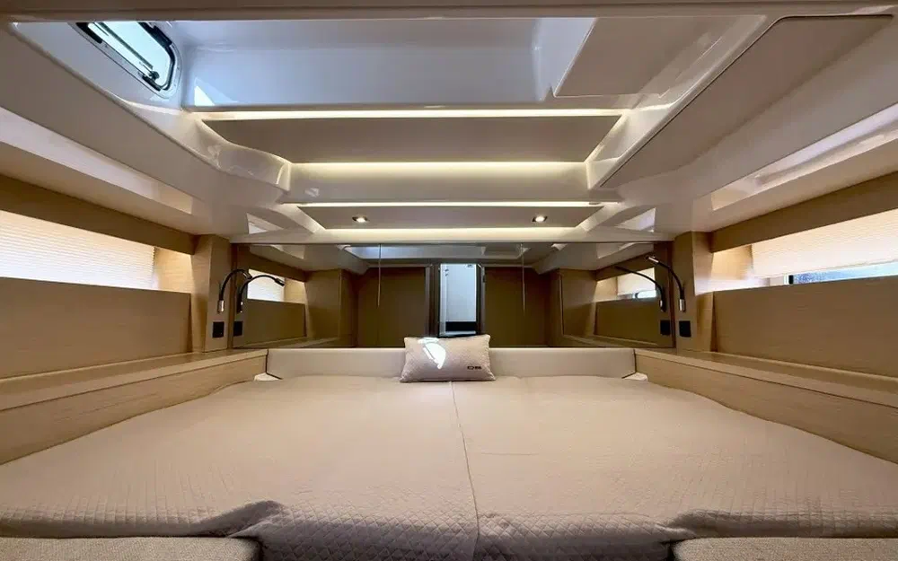 slider 19 Jeanneau DB 37