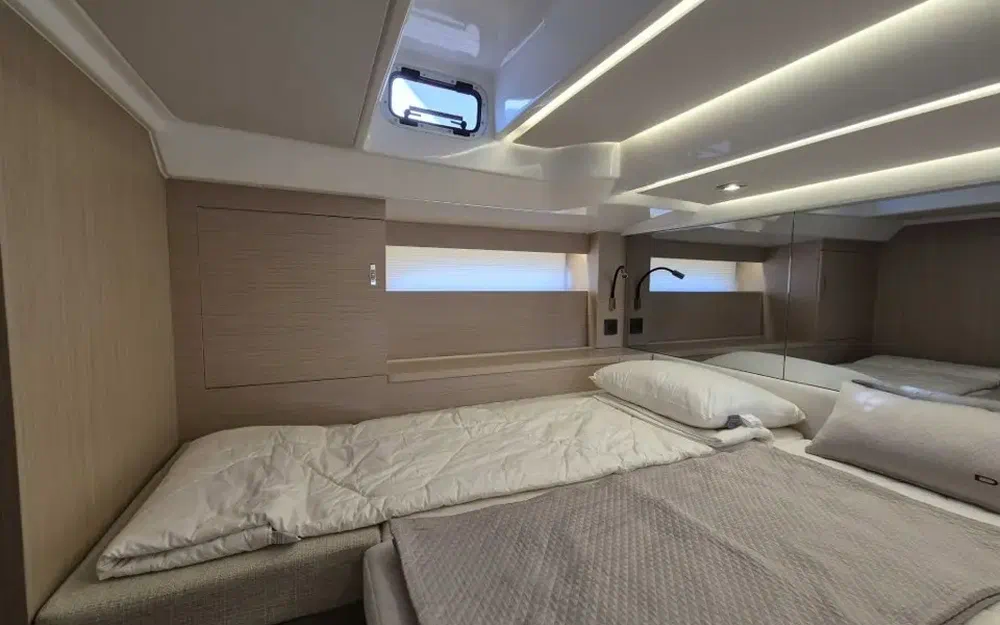 slider 32 Jeanneau DB 37