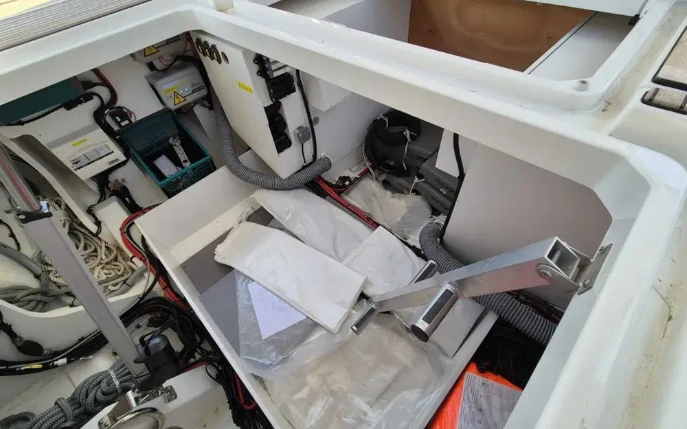 slider 34 Jeanneau DB 37