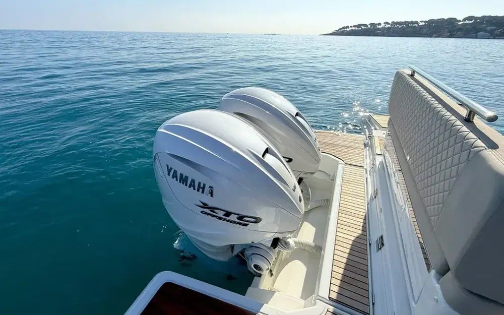 slider 8 Jeanneau DB 37