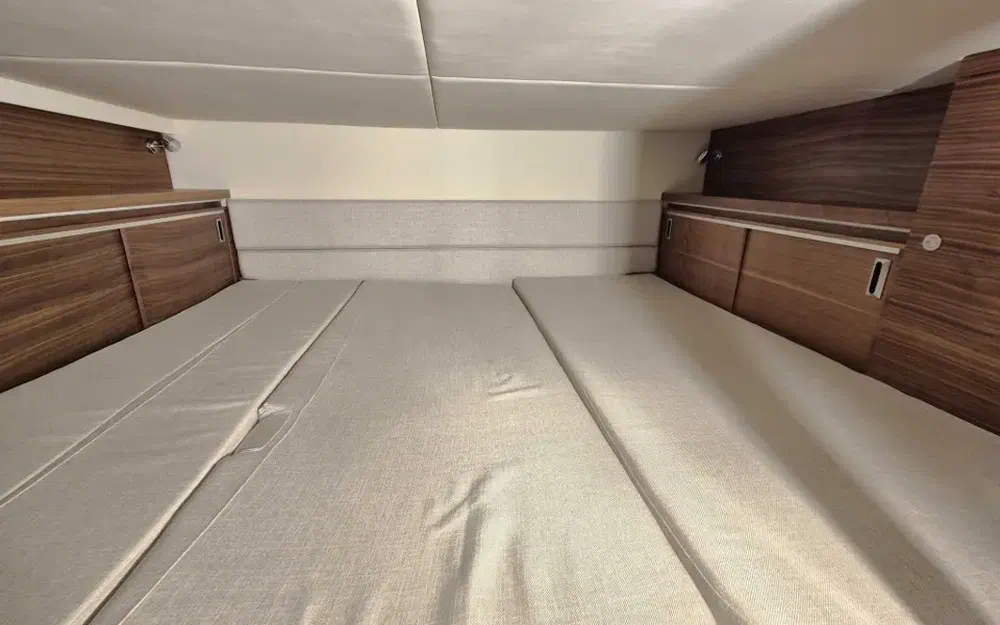 slider 13 Sea Ray 320 Sundancer