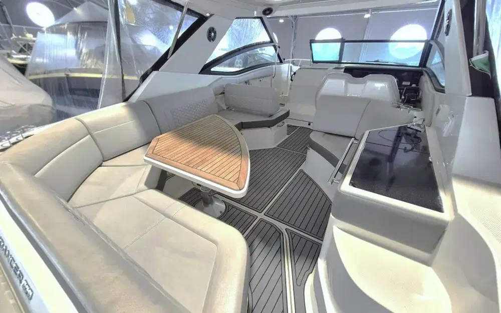 slider 6 Sea Ray 320 Sundancer