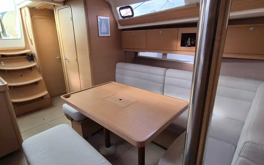 slider 23 Dufour 380 Grand Large