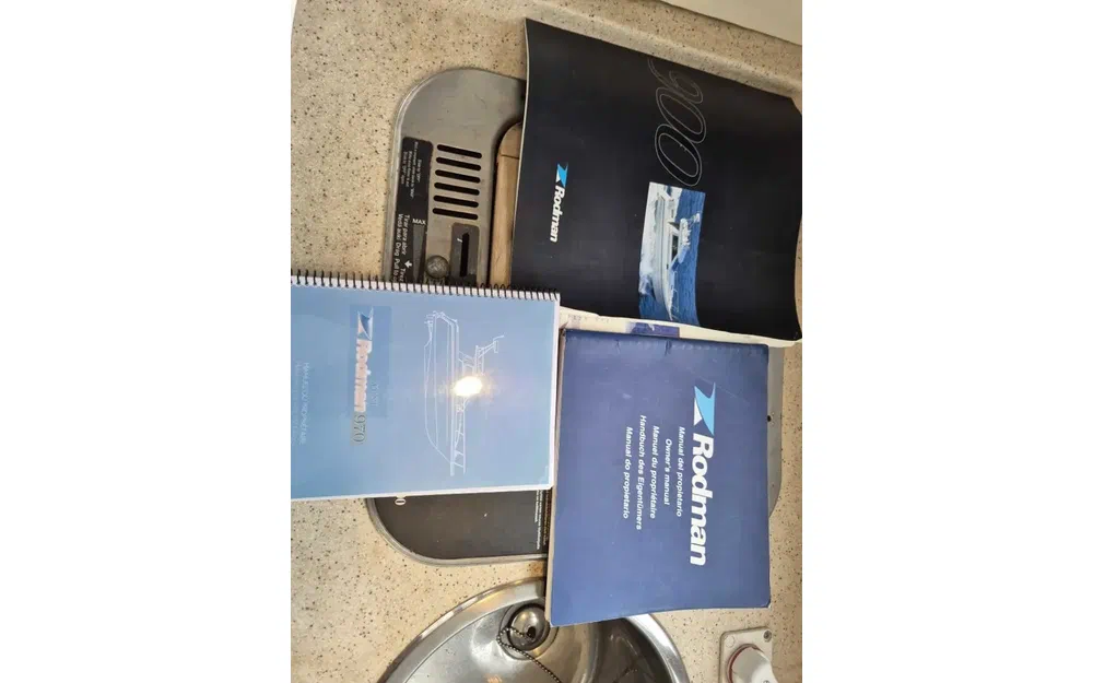 slider 32 Rodman 900