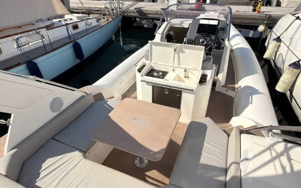 slider 9 Capelli Tempest 40