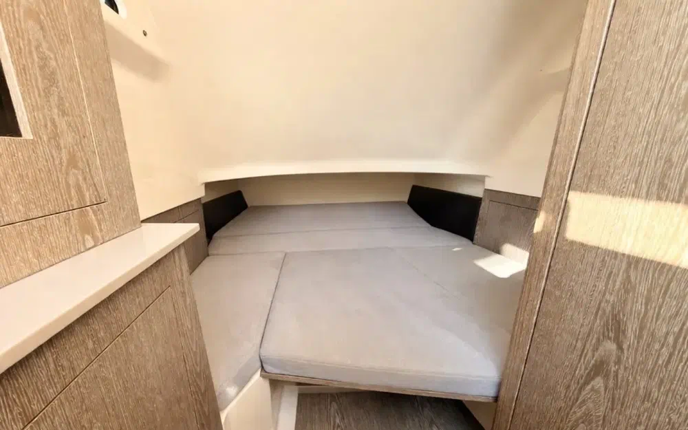 slider 17 Capelli Tempest 40