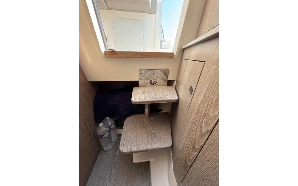 slider 23 Capelli Tempest 40